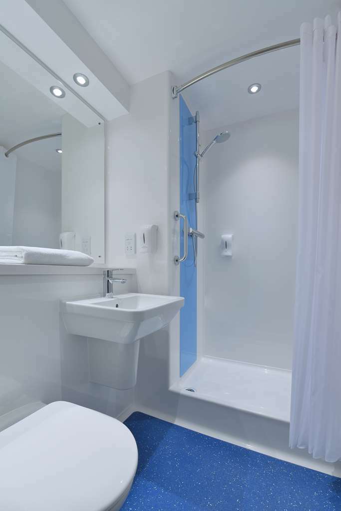 Travelodge London Feltham Zimmer foto